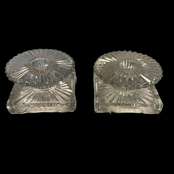 Pair of Vintage Heisey Glass Ridgeleigh Candlesticks - Picture 1 of 3